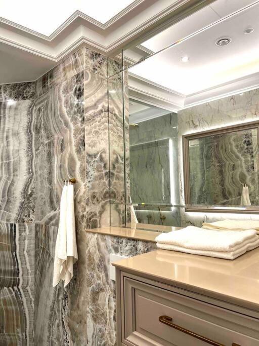 Studio Apartment In The Center Of ريغا المظهر الخارجي الصورة